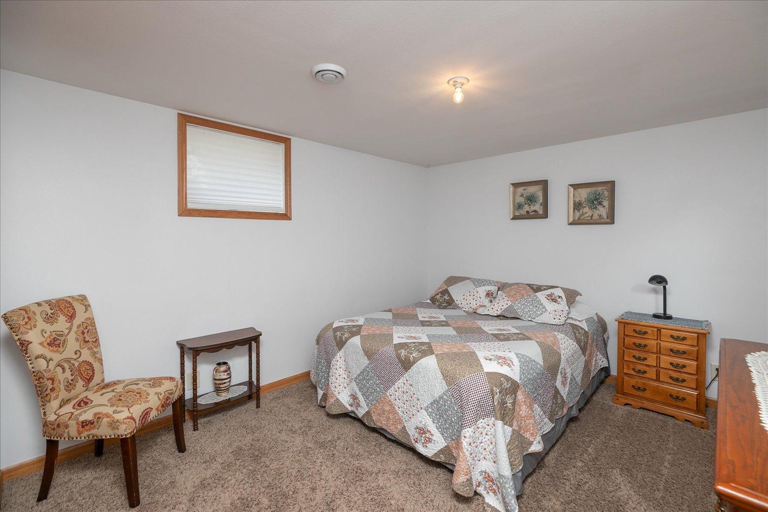 33-33-Bedroom.jpg