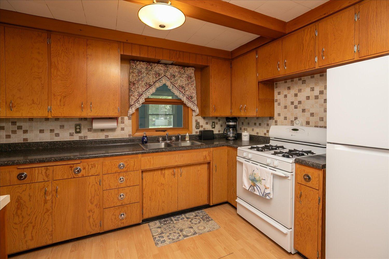 12-12-Kitchen.jpg