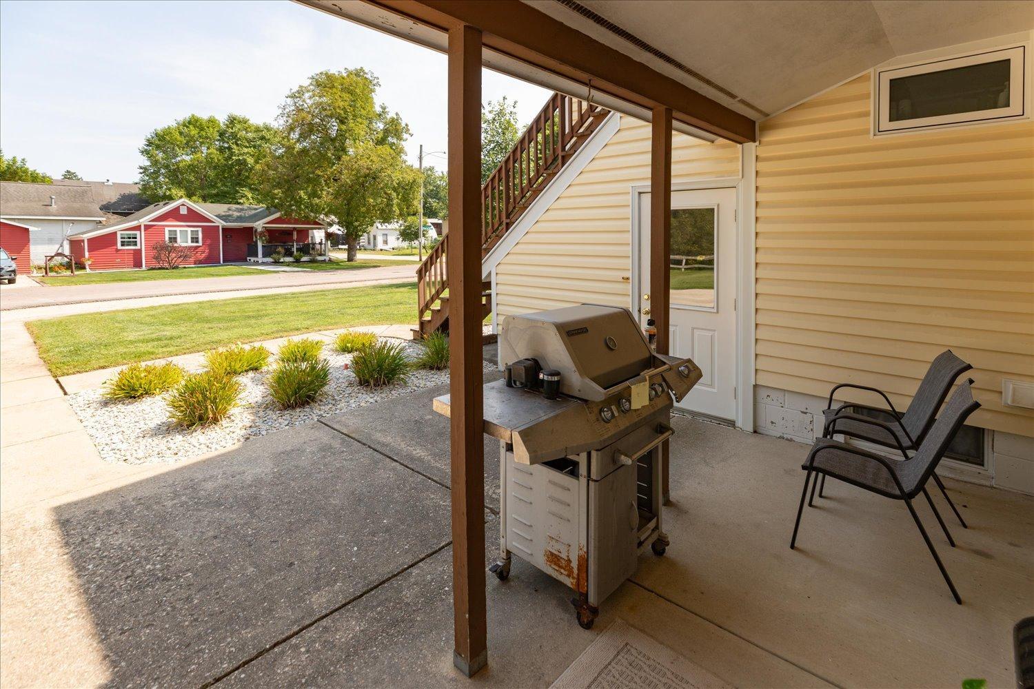 43-43-Patio.jpg