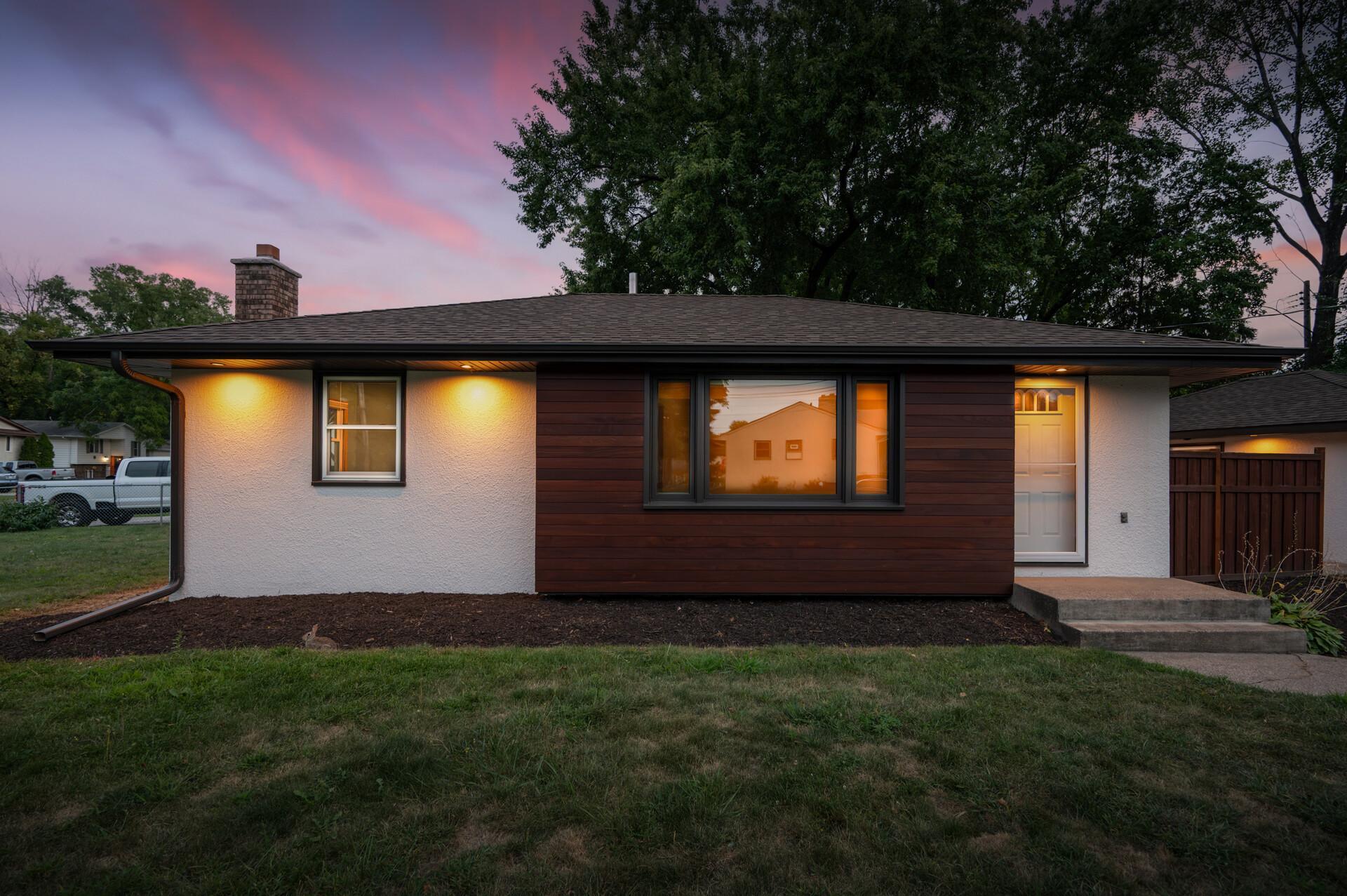 41_2019_Bromley_Ave_RT4_mls.jpg