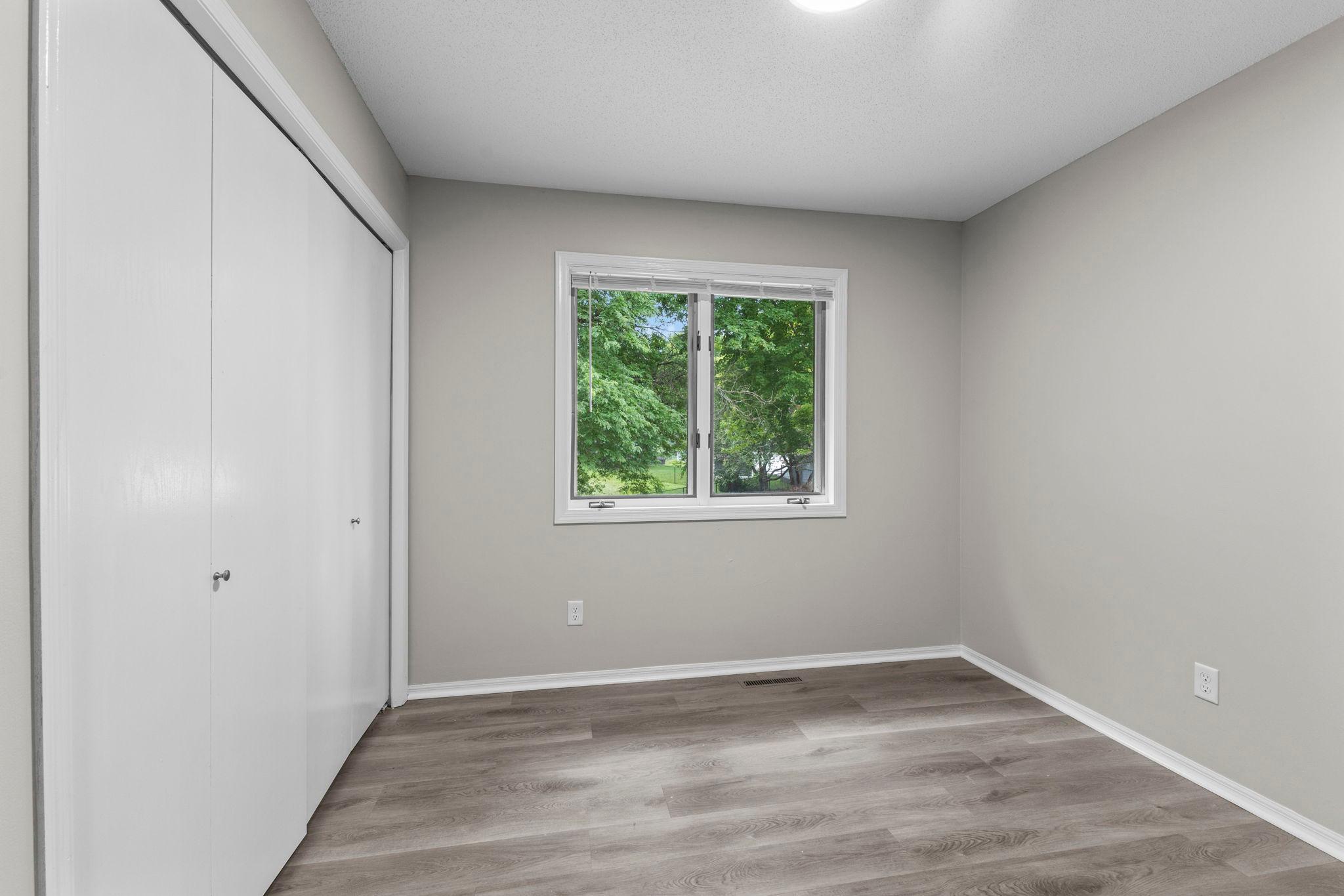 42-web-or-mls-4840 Evergreen Ln N-229.jpg
