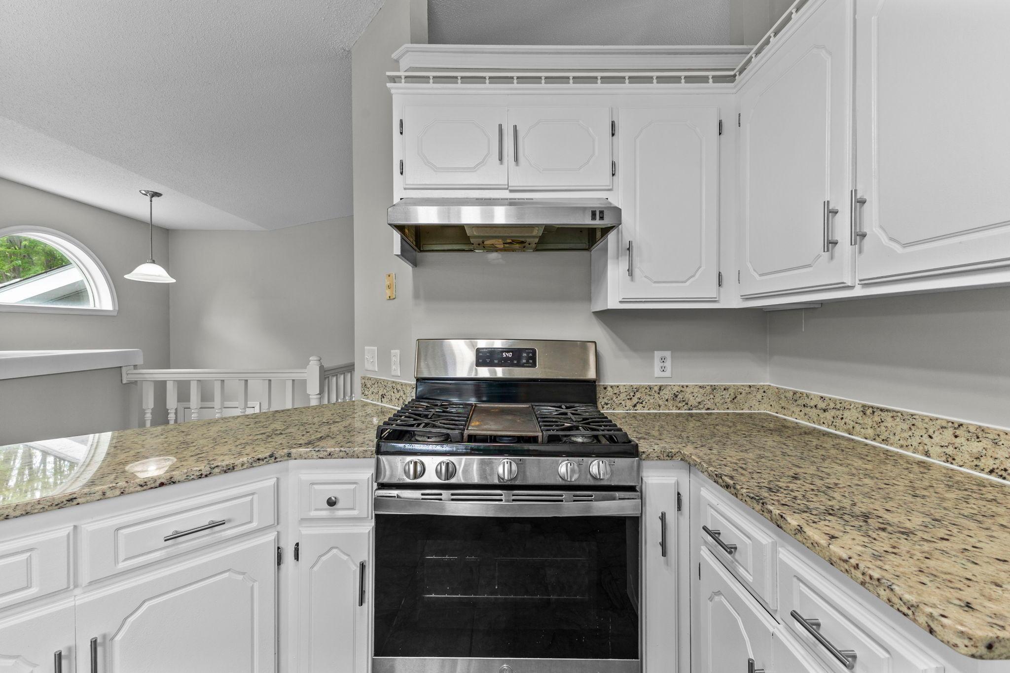 29-web-or-mls-4840 Evergreen Ln N-144.jpg