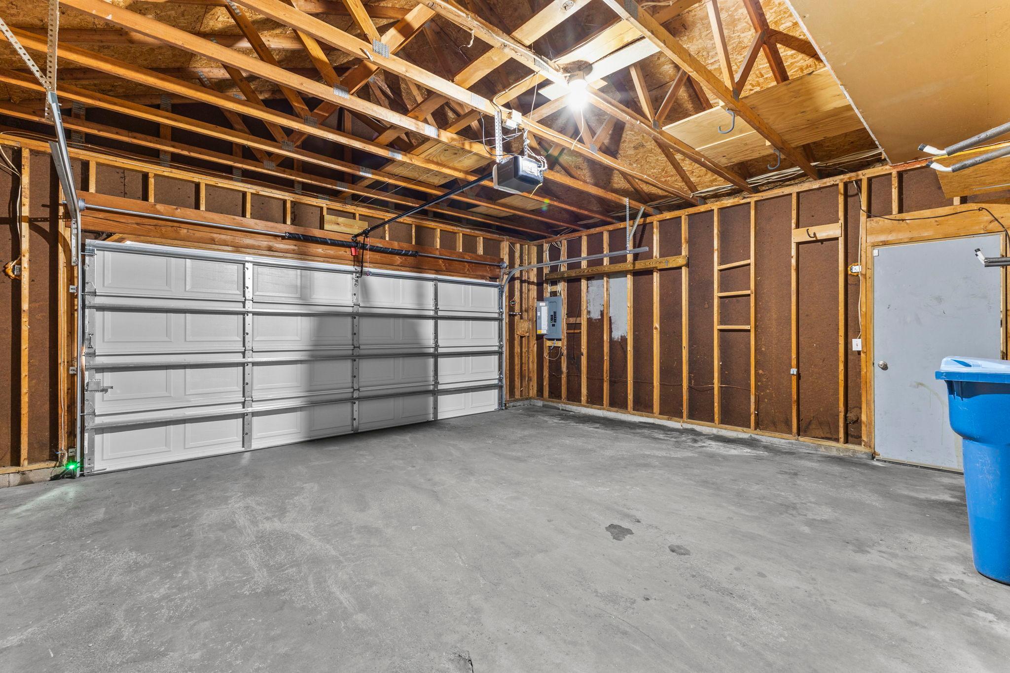 62-web-or-mls-4840 Evergreen Ln N-239.jpg