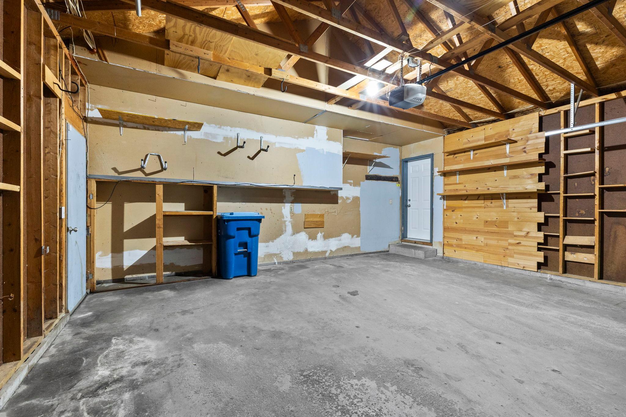 63-web-or-mls-4840 Evergreen Ln N-244.jpg