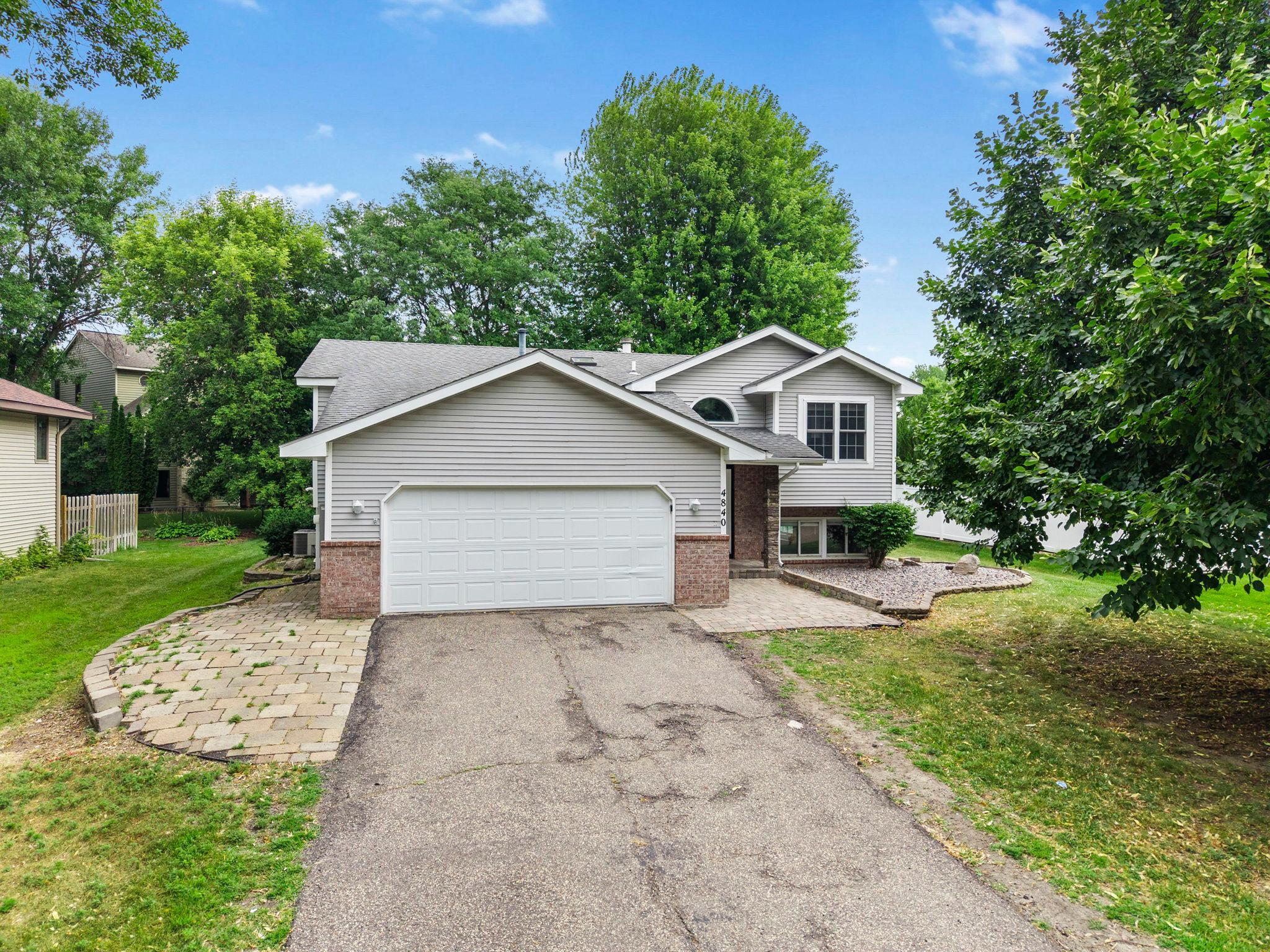 7-web-or-mls-4840 Evergreen Ln N-331.jpg