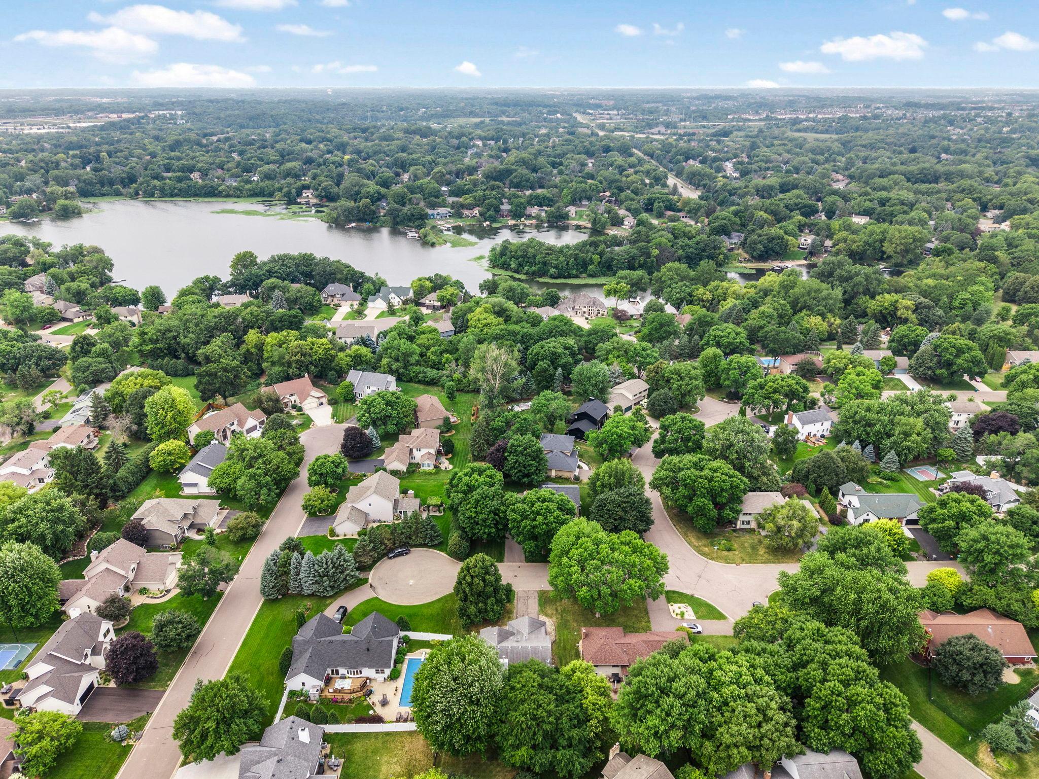 78-web-or-mls-4840 Evergreen Ln N-349.jpg