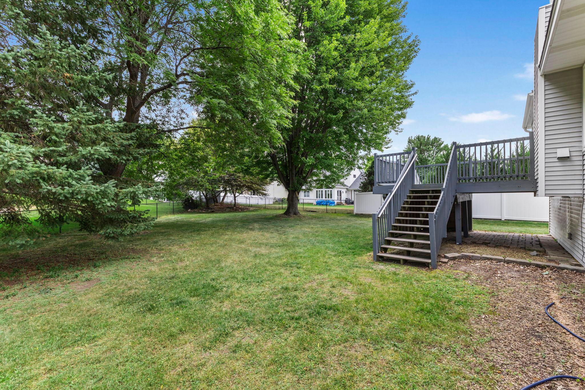 72-web-or-mls-4840 Evergreen Ln N-59.jpg