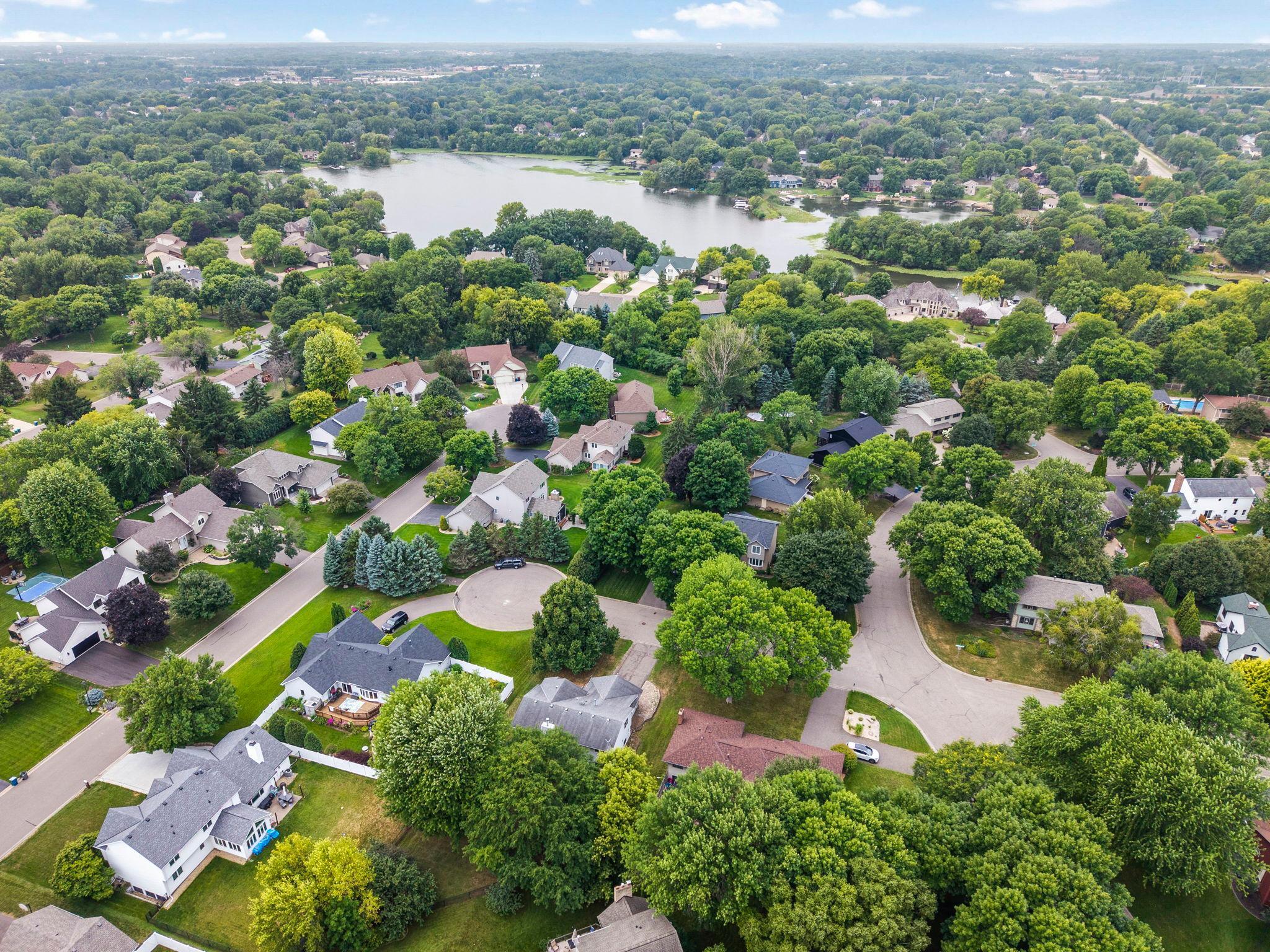 76-web-or-mls-4840 Evergreen Ln N-353.jpg