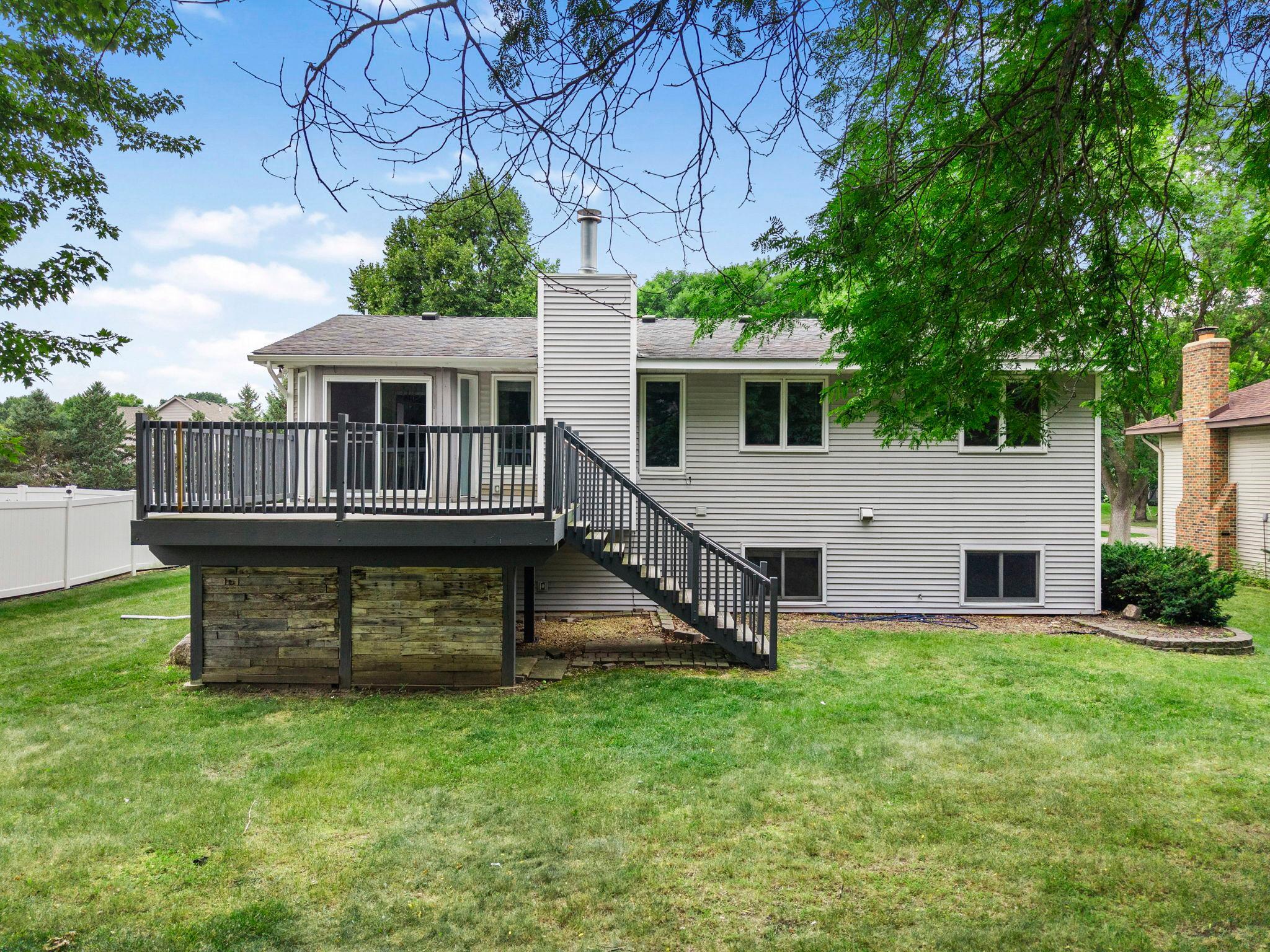 75-web-or-mls-4840 Evergreen Ln N-358.jpg
