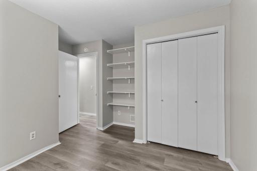 40-web-or-mls-4840 Evergreen Ln N-219.jpg
