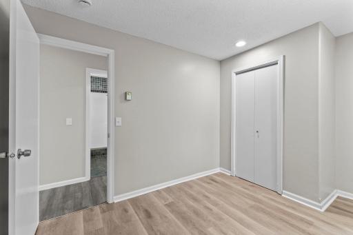 55-web-or-mls-4840 Evergreen Ln N-294.jpg