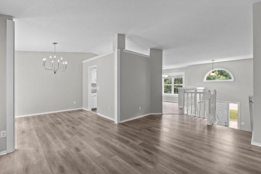 21-web-or-mls-4840 Evergreen Ln N-104.jpg