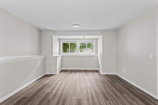 50-web-or-mls-4840 Evergreen Ln N-269.jpg