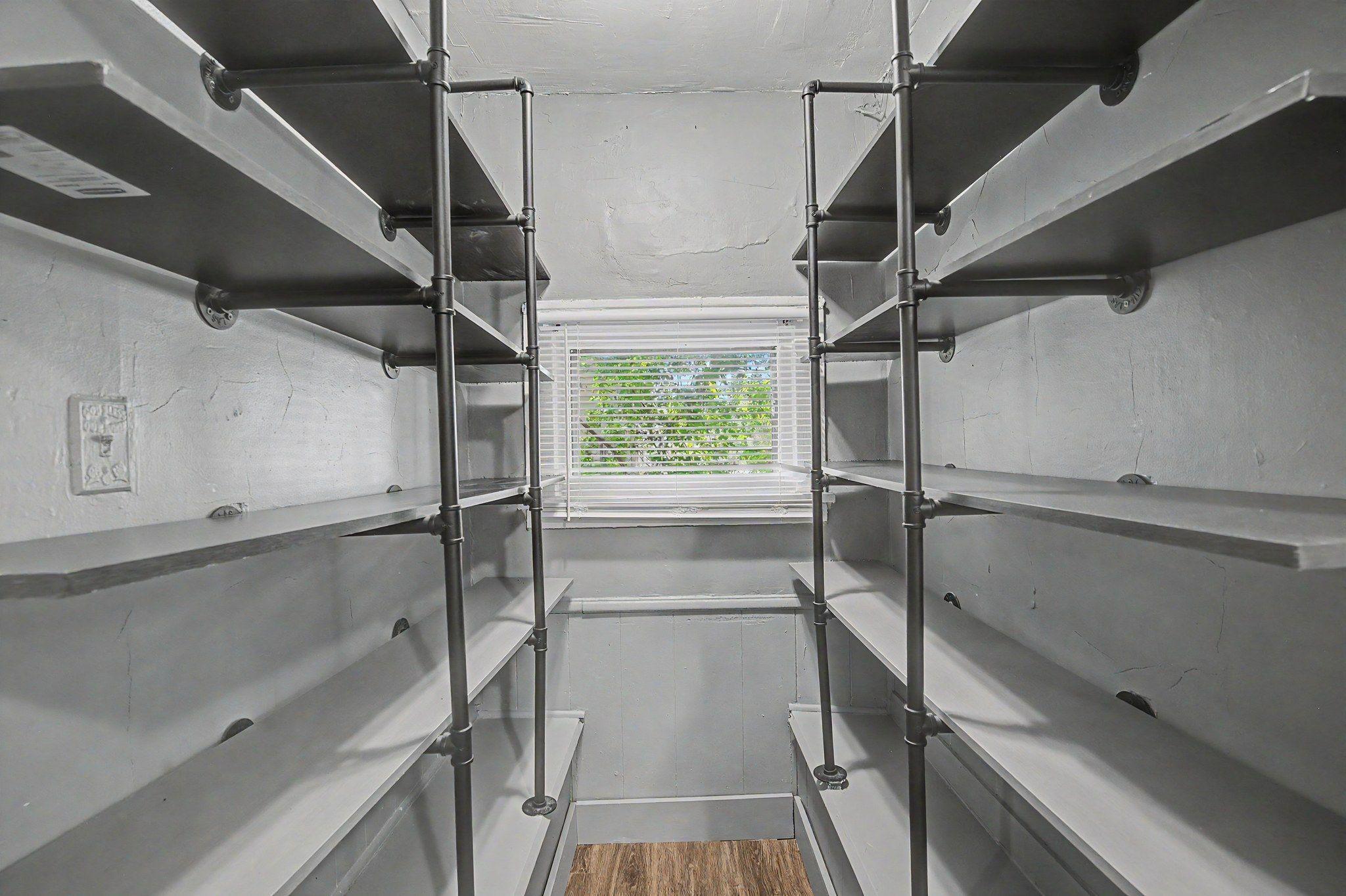 14-web-or-mls-2611_North_Girard_Avenue_14_mls.jpg