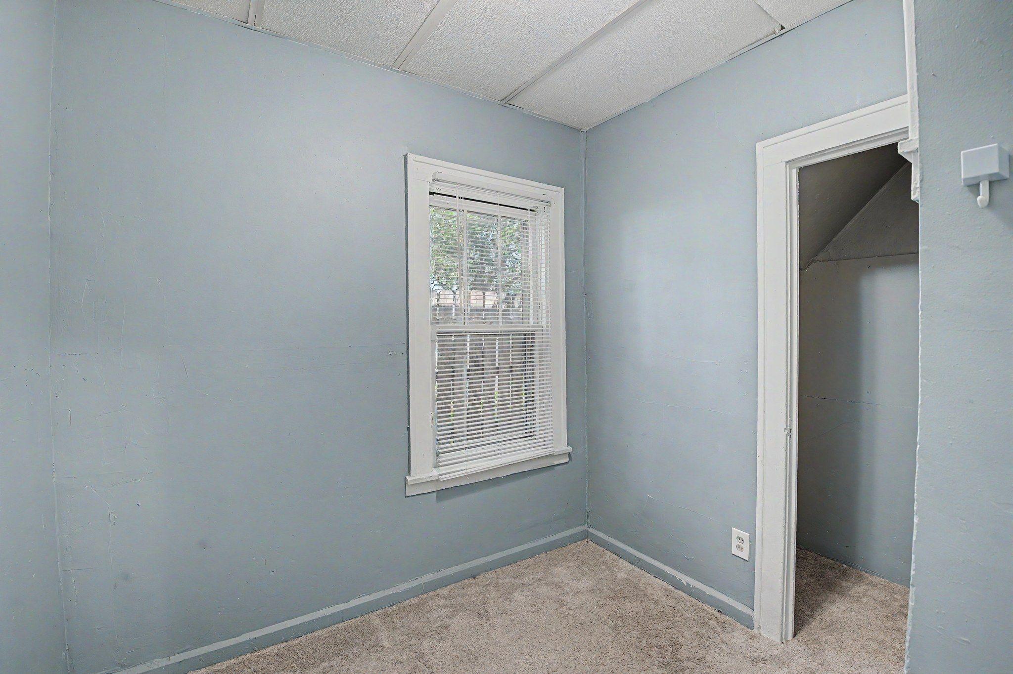 13-web-or-mls-2611_North_Girard_Avenue_13_mls.jpg