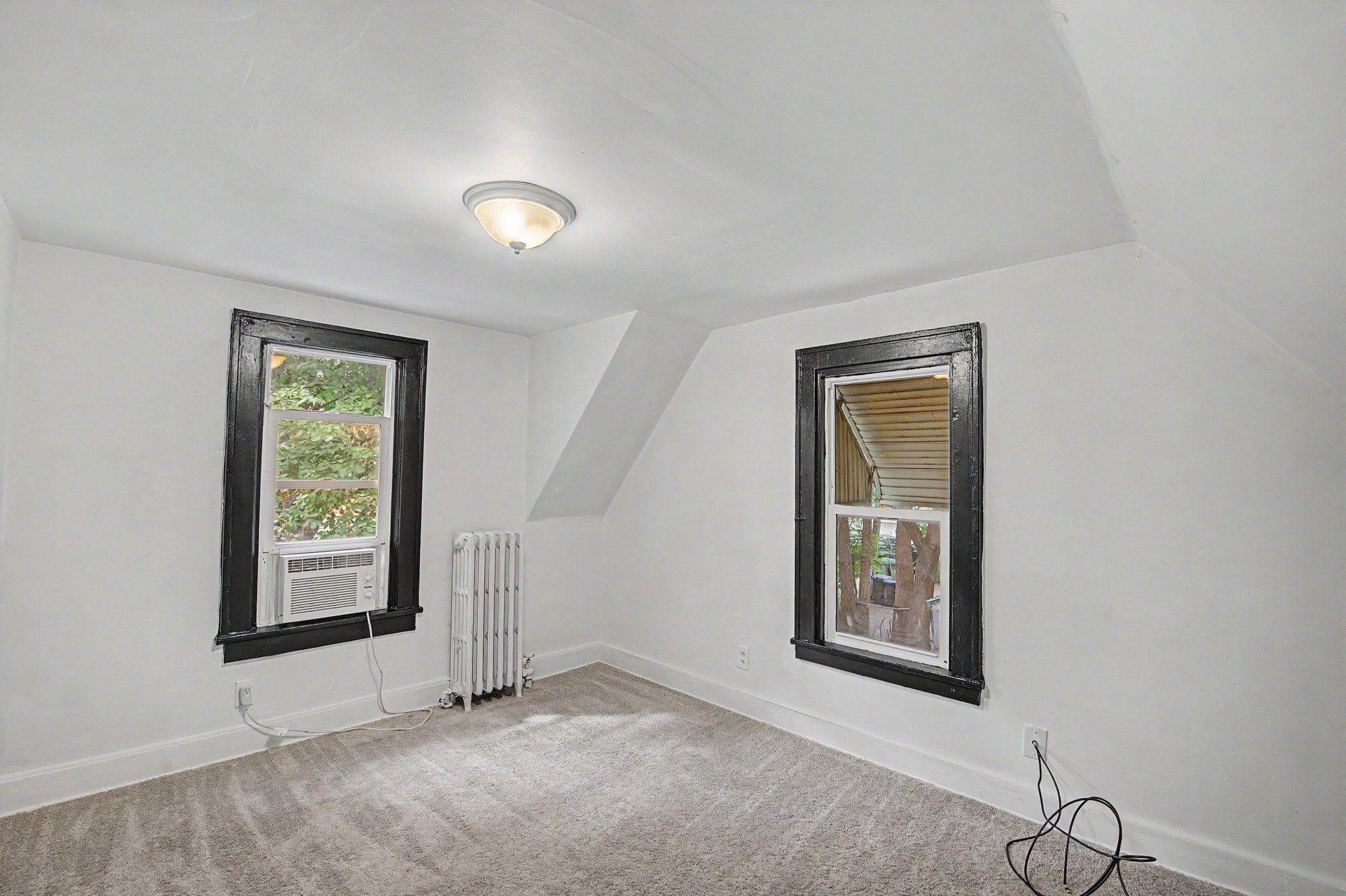 29-web-or-mls-2611_North_Girard_Avenue_26_mls.jpg