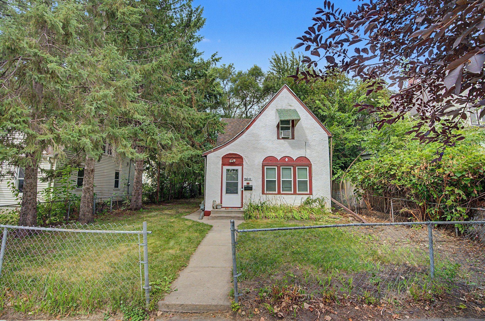 30-web-or-mls-2611_North_Girard_Avenue_27_mls.jpg