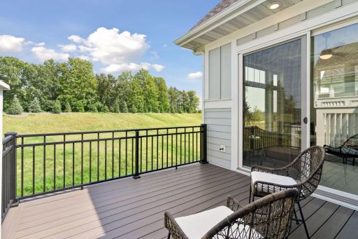 87 Spring Farm Road, North Oaks, MN 55127