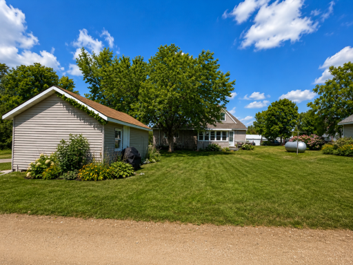 305 W Holdt Street, Battle Lake, MN 56515
