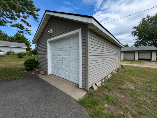 305 W Holdt Street, Battle Lake, MN 56515