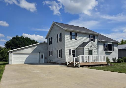 Photo for 102 County Road 16 S, Comfrey, MN 56019 - listing #7131752 102 County Road 16 S, Comfrey, MN 56019