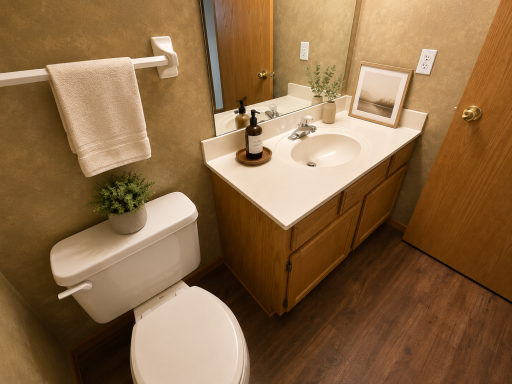 1088 Lovell Ave W Main Floor Half Bath.png