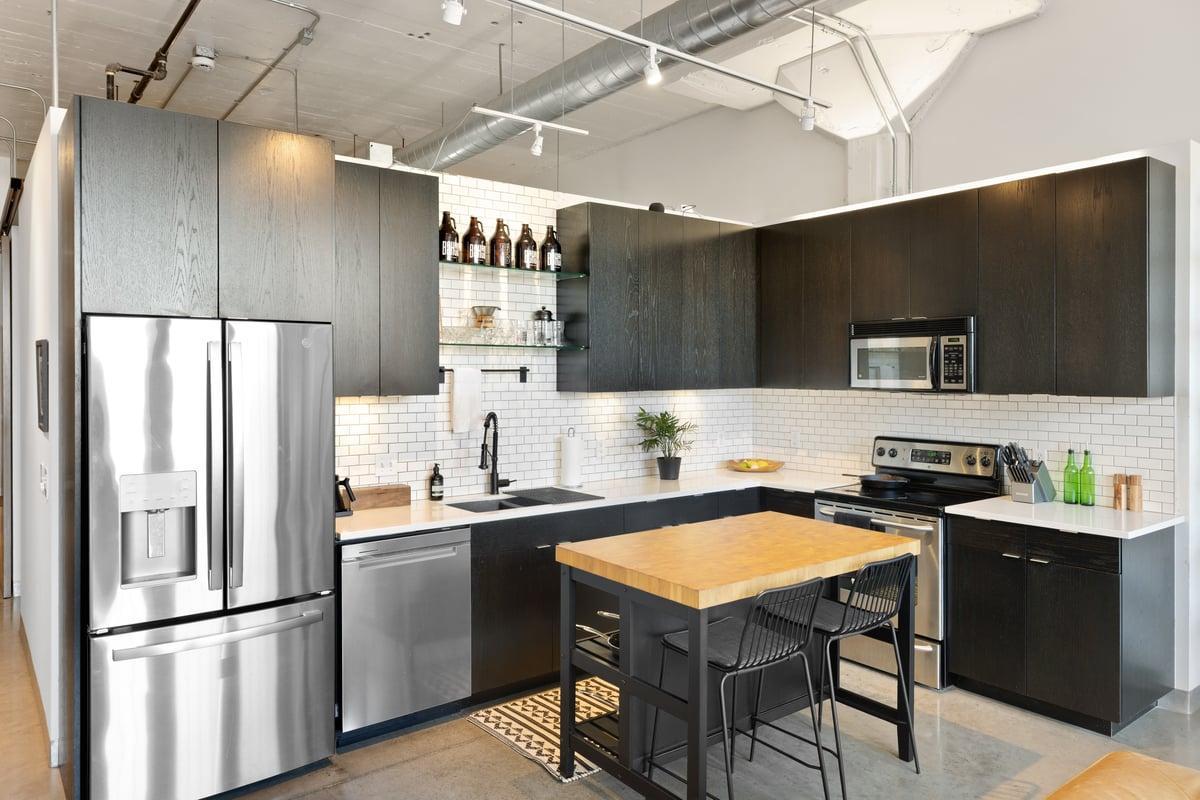 Kitchen 19'x9'
