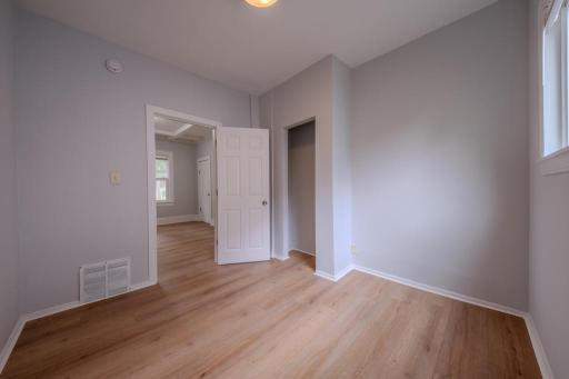2400 Emerson Avenue N, Minneapolis, MN 55411