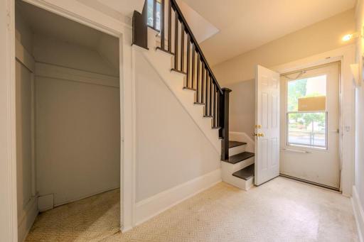 2400 Emerson Avenue N, Minneapolis, MN 55411