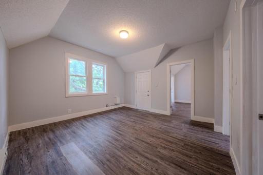 2400 Emerson Avenue N, Minneapolis, MN 55411