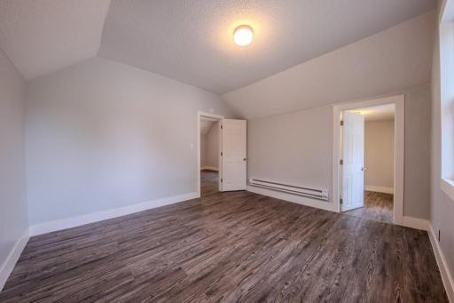 2400 Emerson Avenue N, Minneapolis, MN 55411