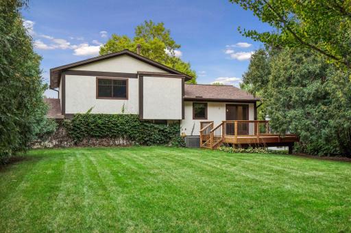 1013 Robinhood Place, Shoreview, MN 55126