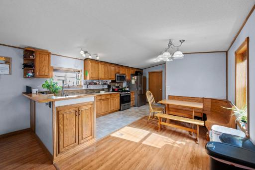 28-web-or-mls-12325 Johnson Memorial Dr-45.jpg