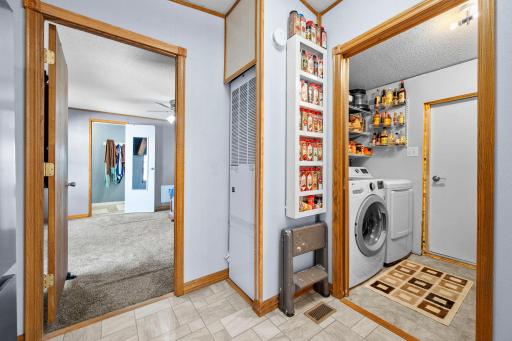 40-web-or-mls-12325 Johnson Memorial Dr-100.jpg