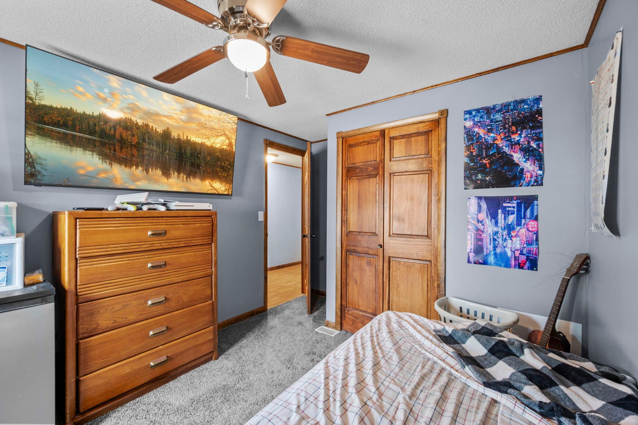50-web-or-mls-12325 Johnson Memorial Dr-164.jpg