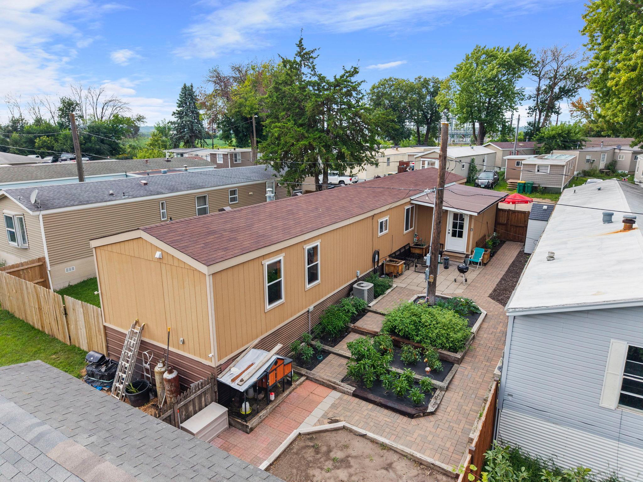 69-web-or-mls-12325 Johnson Memorial Dr-334.jpg