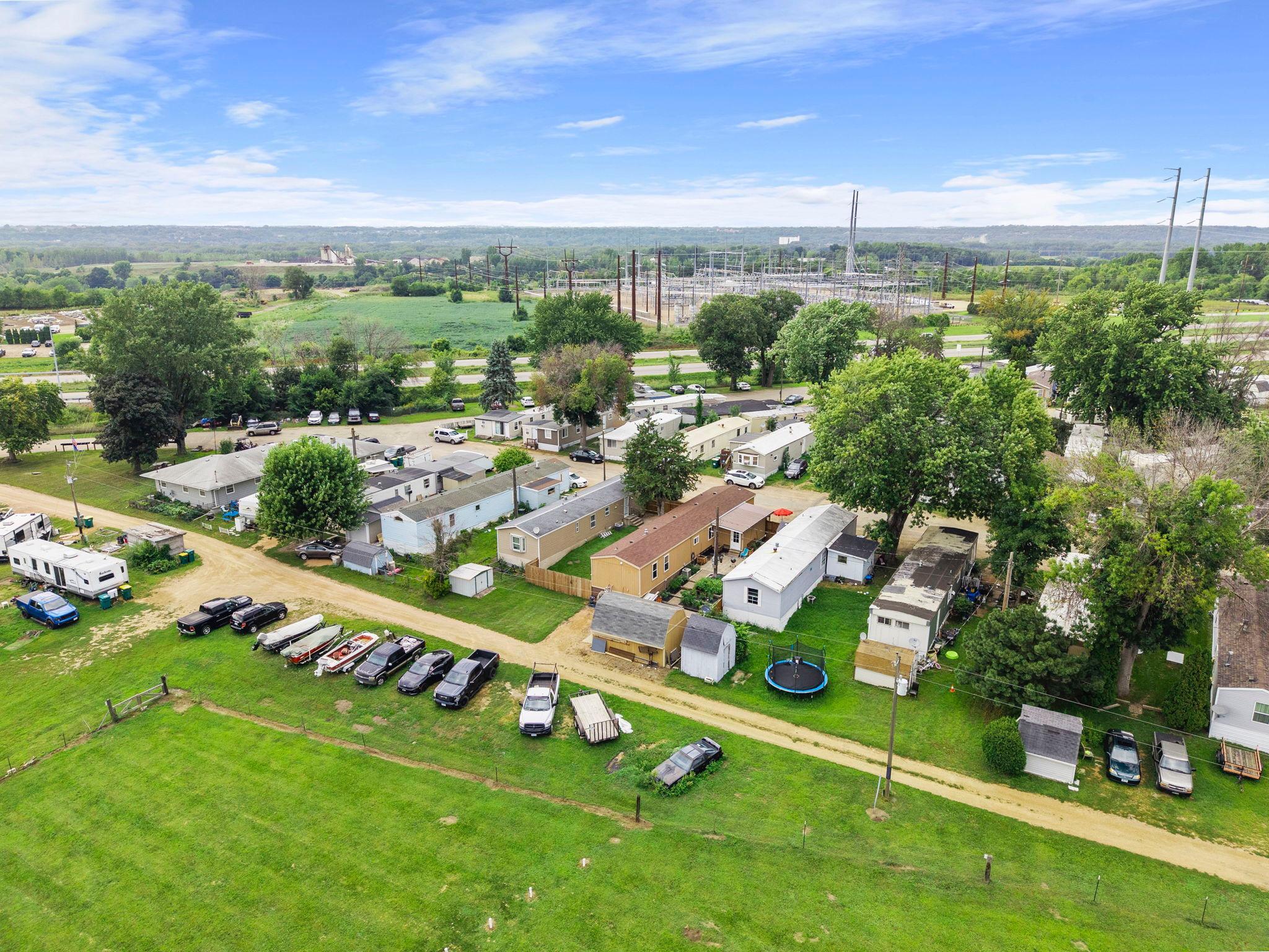 73-web-or-mls-12325 Johnson Memorial Dr-307.jpg