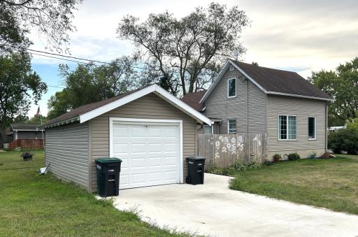 301 6th Street SW, Little Falls, MN 56345