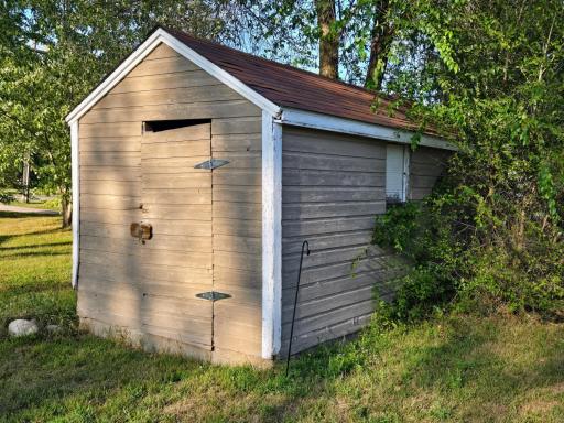 301 6th Street SW, Little Falls, MN 56345