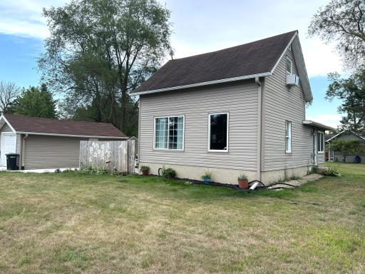 301 6th Street SW, Little Falls, MN 56345