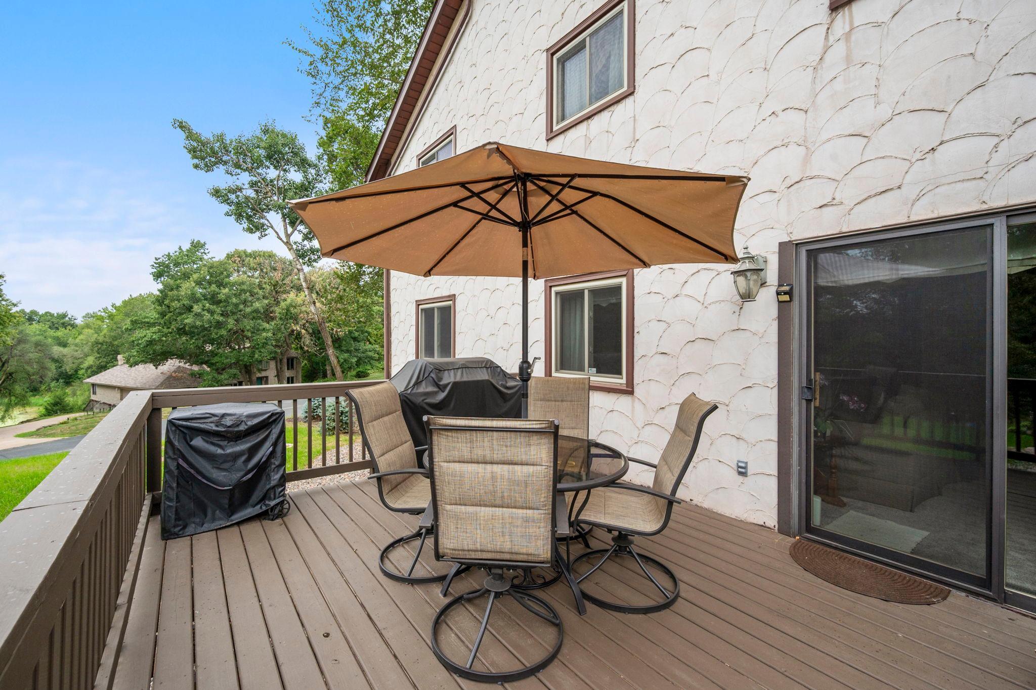 101-web-or-mls-2415 Lisbon Ave N-34.jpg