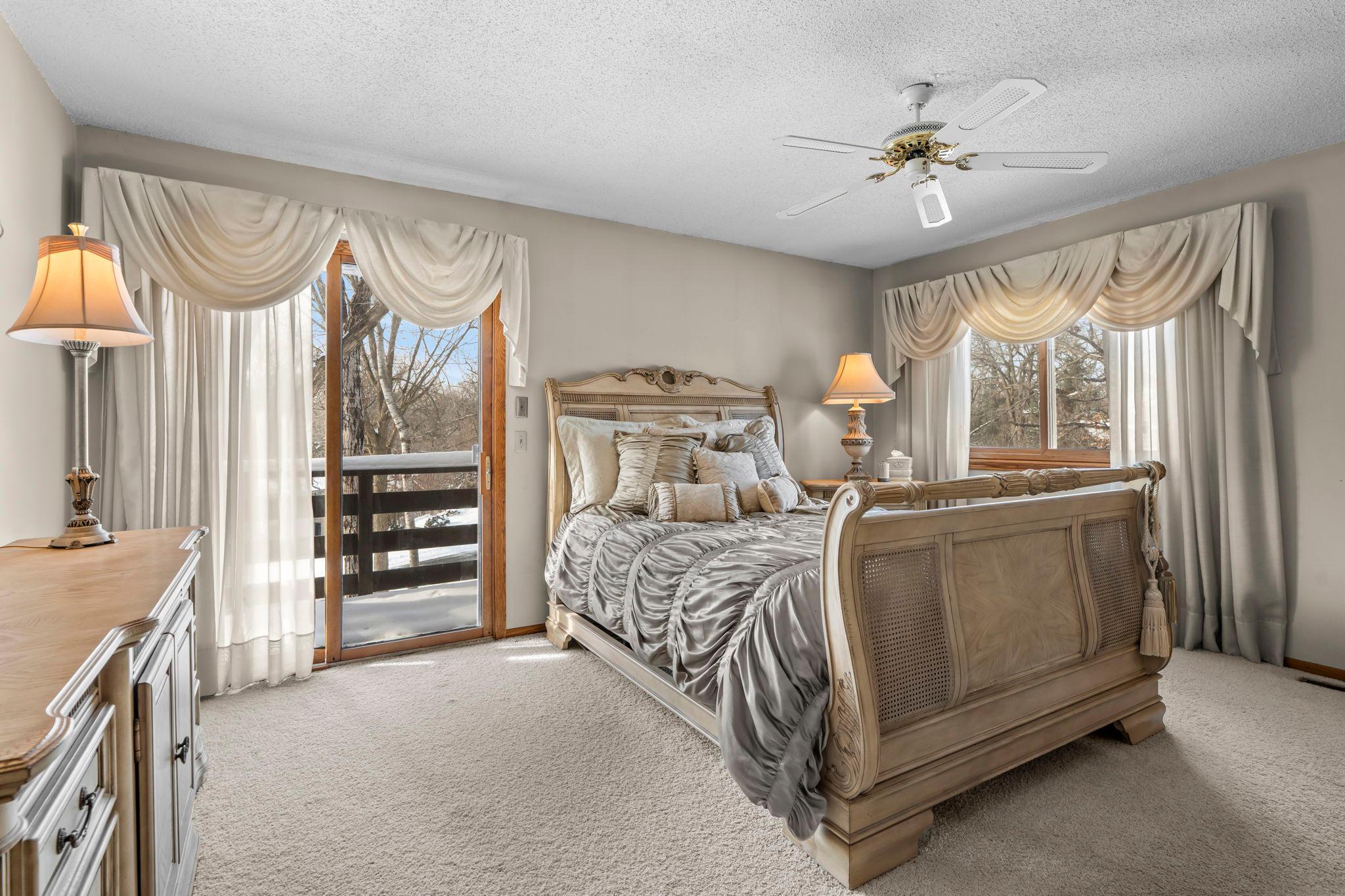 134-web-or-mls-2415 Lisbon Ave N -360.jpg