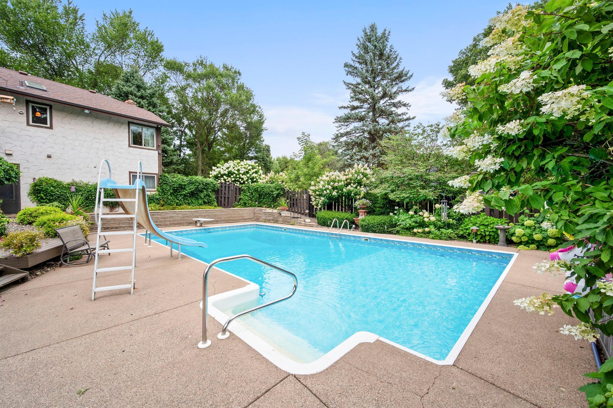 133-web-or-mls-2415 Lisbon Ave N-124.jpg