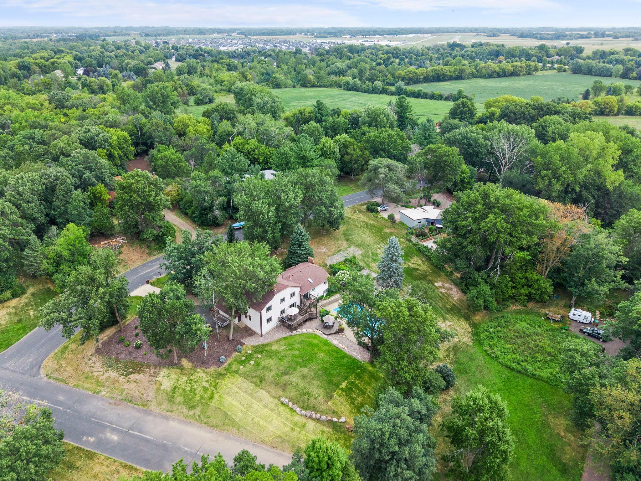 205-web-or-mls-2415 Lisbon Ave N-293.jpg