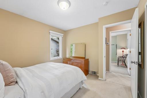 9632 Oxborough Road, Bloomington, MN 55437