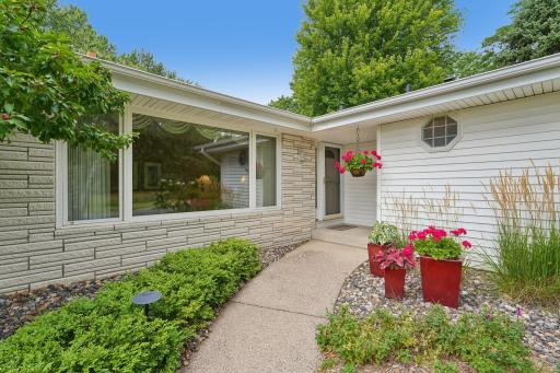 9632 Oxborough Road, Bloomington, MN 55437
