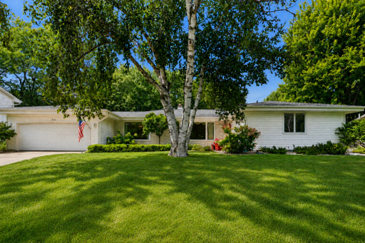 9632 Oxborough Road, Bloomington, MN 55437