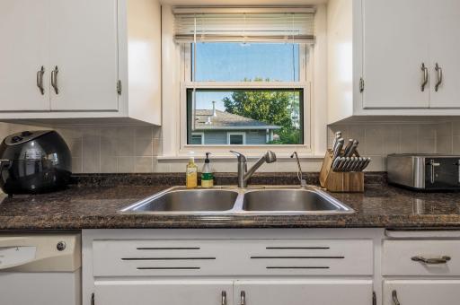 216 Haynes St Mankato MN-17.jpg