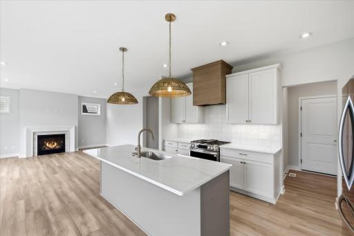 6126 Harkness Lane S, Cottage Grove, MN 55016