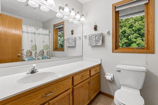13516 Knox Drive, Burnsville, MN 55337